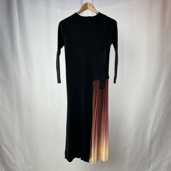 Dalia MacPhee Dresses & Skirts - NWT Dalia MacPhee Long Sleeve Pleated Sweater Dress in‎ Black Brown Size Small